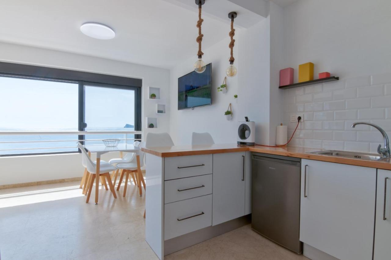 Luminoso Apartamento En Primera Linea De Playa Benidorm Kültér fotó