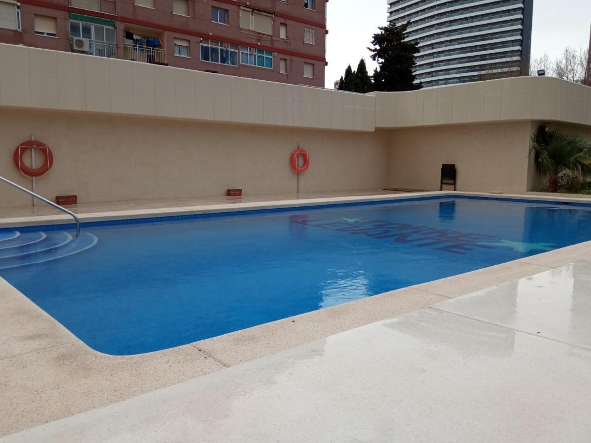 Luminoso Apartamento En Primera Linea De Playa Benidorm Kültér fotó